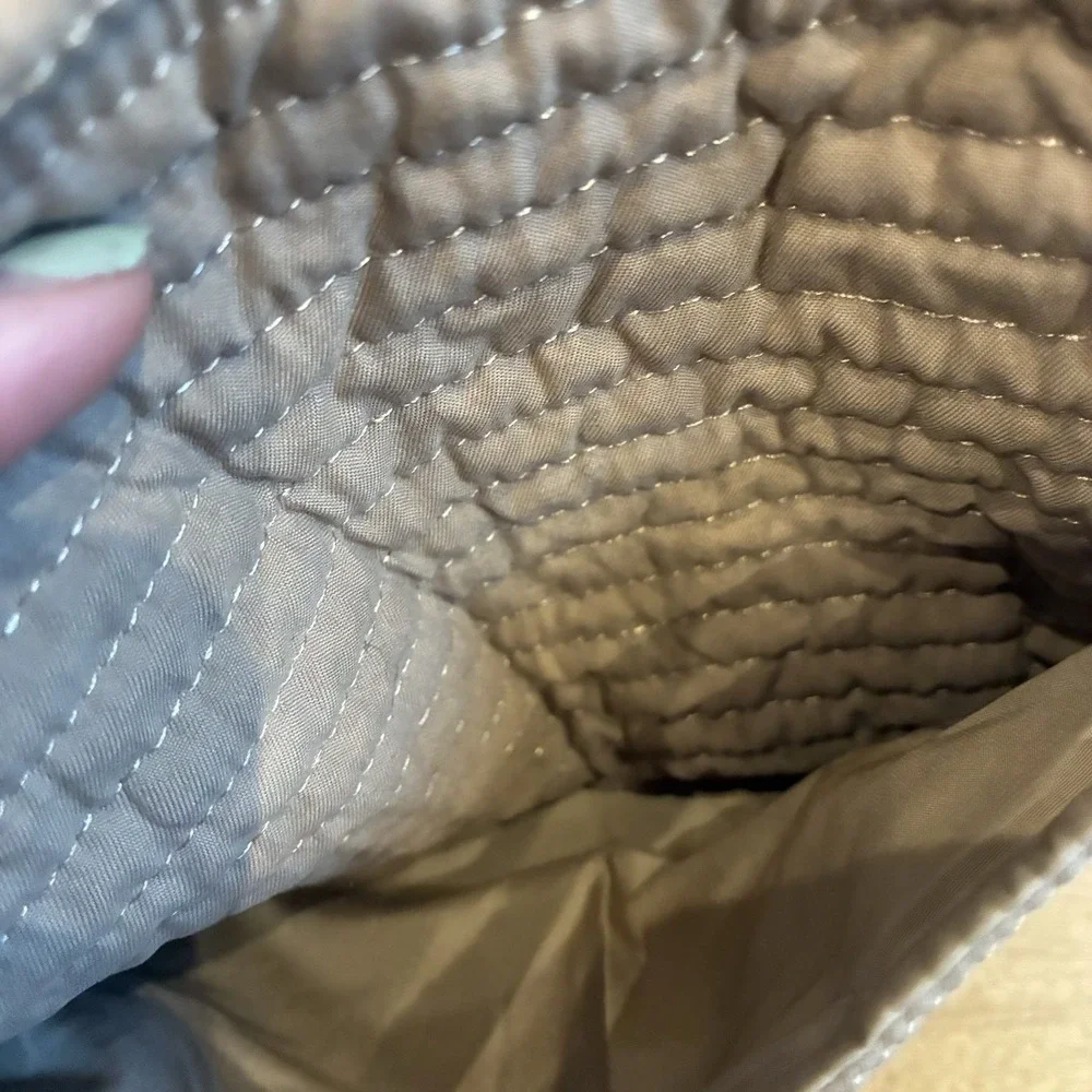 Hipidog Quilted Pet Carrier Sling Bag Taupe Small Dog Cat Padded Shoulder NEW